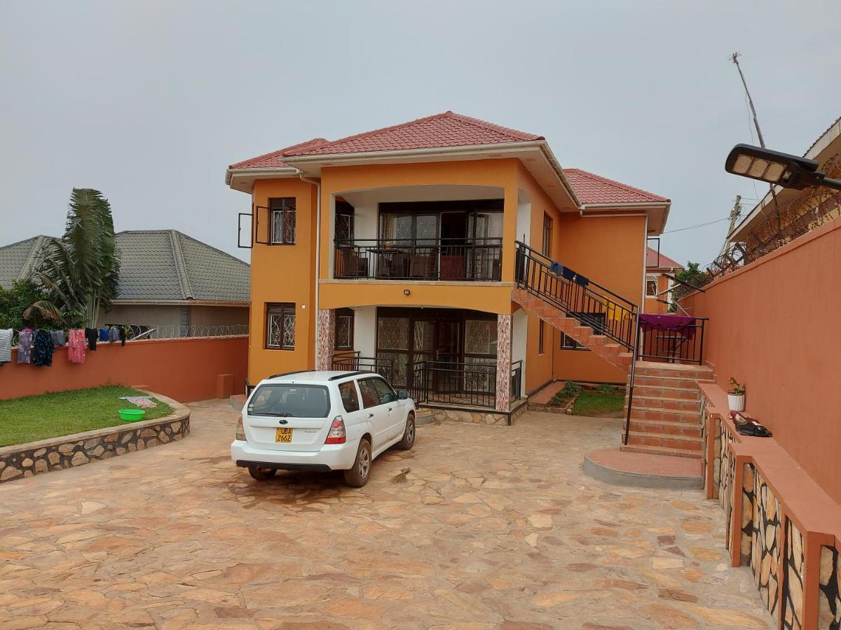 Glens Apartment Entebbe Exterior photo